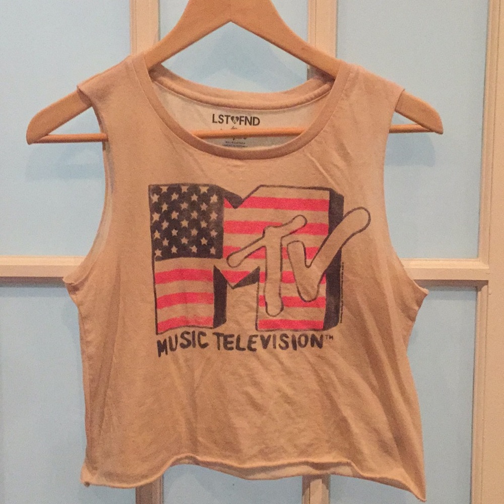 Gently worn American Eagle 1/2 shirt size S